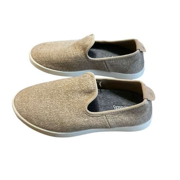 Allbirds Beige Loafers & Slip-Ons - Picture 5 of 10